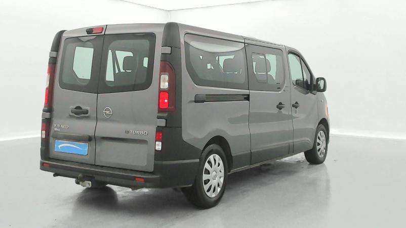 Vente en ligne Opel Vivaro Combi  K2900 L2H1 1.6 CDTI 125 ch Bi-Turbo ecoFlex S/S au prix de 26 990 €