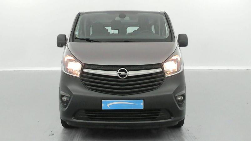 Vente en ligne Opel Vivaro Combi  K2900 L2H1 1.6 CDTI 125 ch Bi-Turbo ecoFlex S/S au prix de 26 990 €