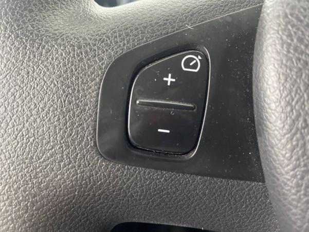 Vente en ligne Opel Vivaro Combi  K2900 L2H1 1.6 CDTI 125 ch Bi-Turbo ecoFlex S/S au prix de 26 990 €