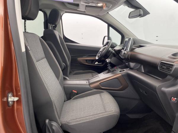 Vente en ligne Peugeot Rifter  Standard BlueHDi 130 S&S BVM6 au prix de 26 990 €