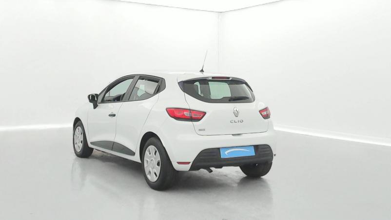 Vente en ligne Renault Clio 4 CLIO SOCIETE DCI 75 ENERGY au prix de 8 790 €