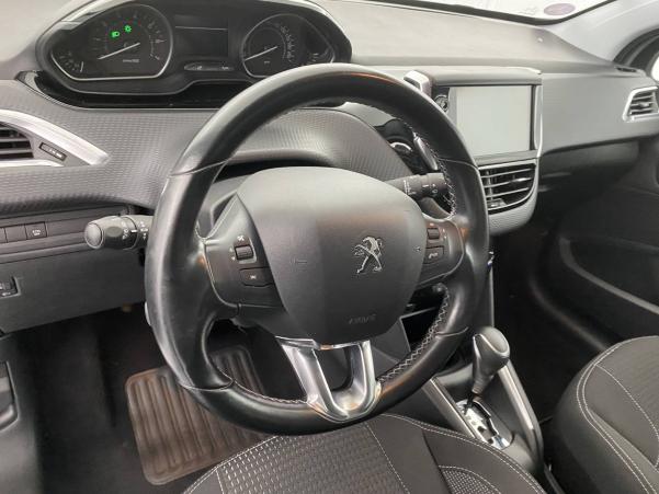 Vente en ligne Peugeot 208  PureTech 110ch S&S EAT6 au prix de 13 690 €