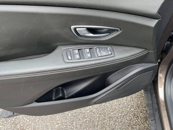 Vente en ligne Renault Grand Scenic 4 Grand Scénic dCi 110 Energy EDC au prix de 18 490 €