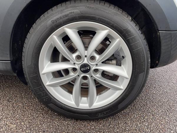 Vente en ligne Mini Countryman Countryman 122 ch au prix de 12 990 €
