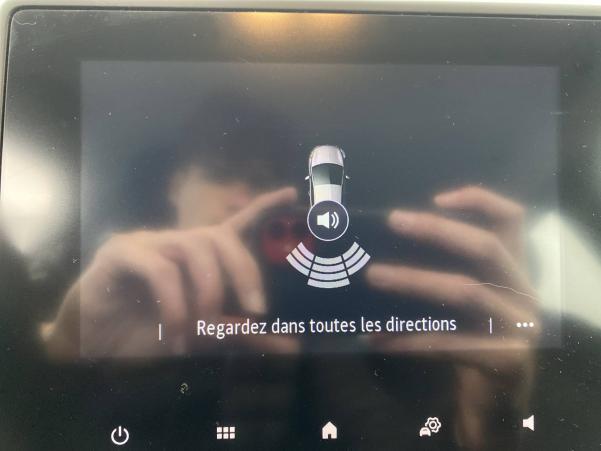 Vente en ligne Renault Clio 5 Clio TCe 100 au prix de 15 990 €
