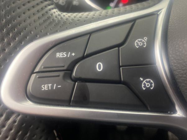 Vente en ligne Renault Clio 5 Clio TCe 140 - 21 au prix de 20 990 €