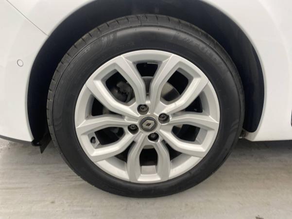 Vente en ligne Renault Clio 4 Estate Clio Estate dCi 90 Energy au prix de 12 990 €