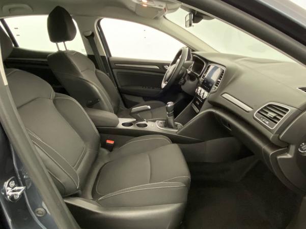 Vente en ligne Renault Megane 4 Mégane IV Berline Blue dCi 115 au prix de 18 990 €