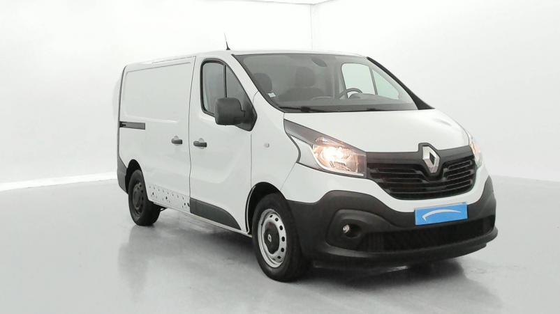 Vente en ligne Renault Trafic 3 Fourgon TRAFIC FGN L1H1 1200 KG DCI 145 ENERGY E6 au prix de 25 990 €