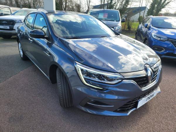 Vente en ligne Renault Megane 4 Mégane IV Berline Blue dCi 115 au prix de 18 990 €