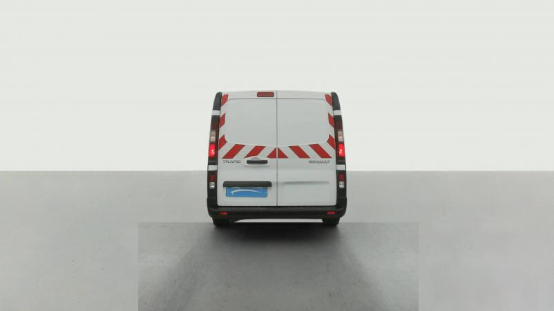 Vente en ligne Renault Trafic Cabine Approfondie TRAFIC CA L1H1 1000 KG DCI 95 E6 au prix de 22 990 €