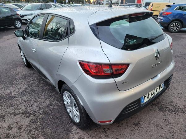 Vente en ligne Renault Clio 4 Clio TCe 90 E6C au prix de 12 990 €