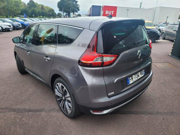 Vente en ligne Renault Grand Scenic 4 Grand Scenic Blue dCi 120 au prix de 21 990 €