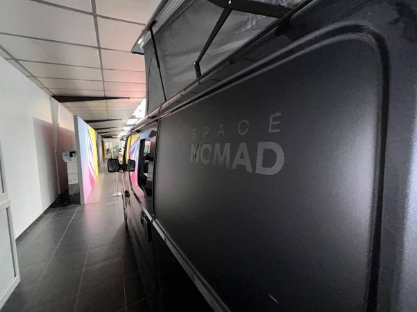Vente en ligne Renault Trafic Space Nomad TRAFIC SPACENOMAD  au prix de 62 990 €
