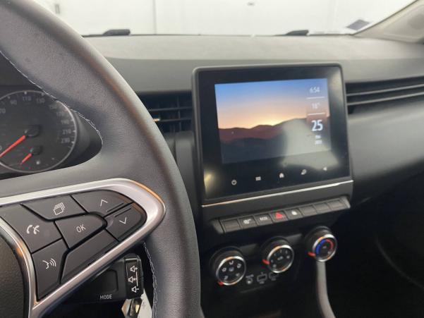 Vente en ligne Renault Clio 5 Clio TCe 100 au prix de 14 990 €