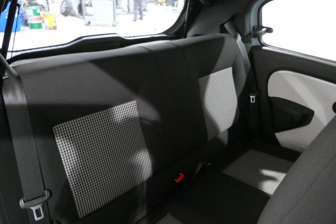Vente en ligne Renault Twingo 3  1.0 SCe 70 E6 au prix de 8 890 €