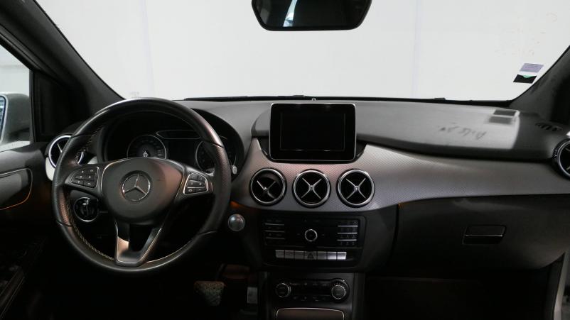 Vente en ligne Mercedes Classe B  180 7-G DCT au prix de 19 990 €