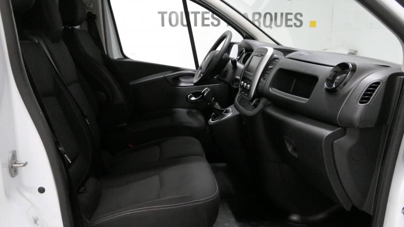 Vente en ligne Renault Trafic 3 Fourgon TRAFIC FGN L1H1 1000 KG DCI 120 au prix de 21 490 €