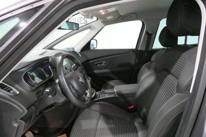 Vente en ligne Renault Grand Scenic 4 Grand Scenic Blue dCi 120 - 21 au prix de 21 790 €