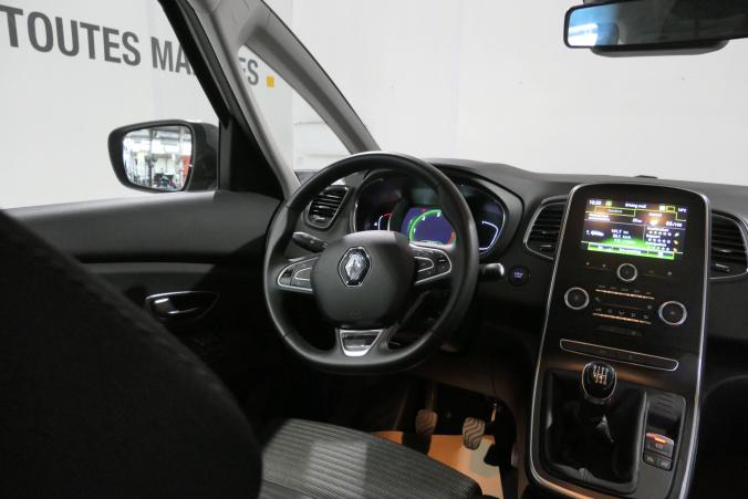Vente en ligne Renault Grand Scenic 4 Grand Scenic Blue dCi 120 - 21 au prix de 21 790 €