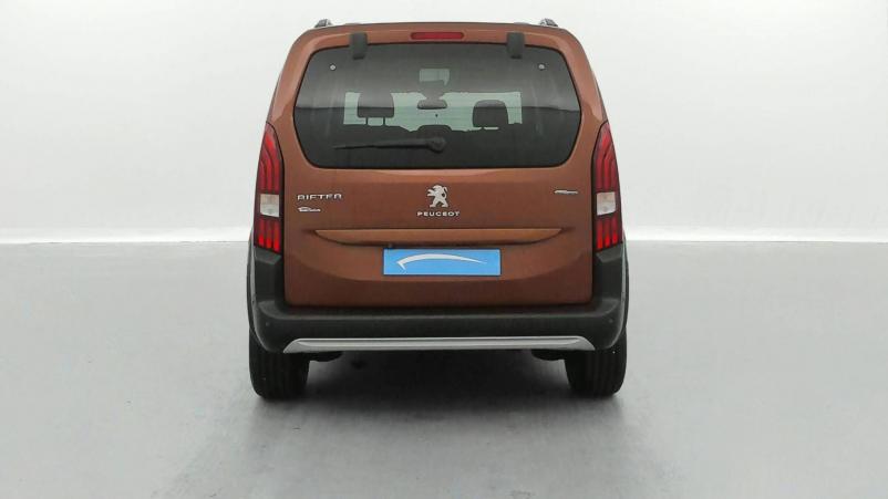 Vente en ligne Peugeot Rifter  Standard BlueHDi 130 S&S BVM6 au prix de 21 490 €