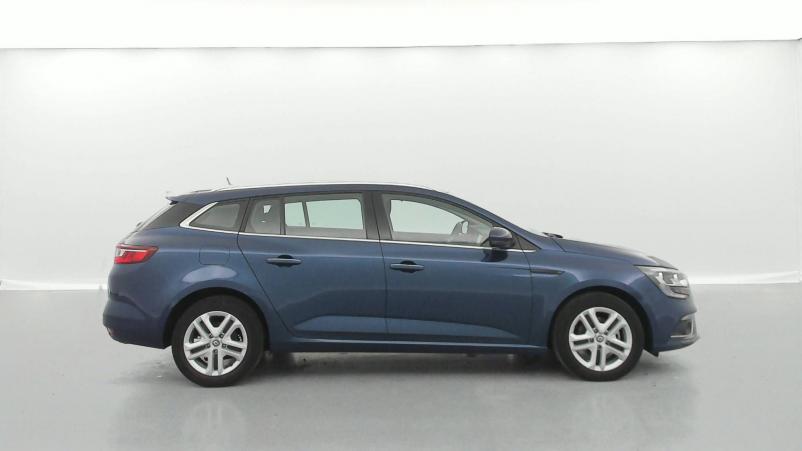 Vente en ligne Renault Megane 4 Estate Mégane IV Estate Blue dCi 115 au prix de 18 450 €