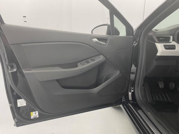 Vente en ligne Renault Clio 5 Clio TCe 90 - 21N au prix de 17 990 €