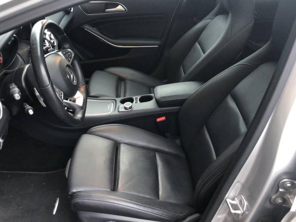 Vente en ligne Mercedes GLA  200 d 7-G DCT au prix de 29 500 €
