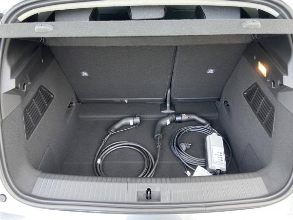 Vente en ligne Renault Megane E-Tech  EV40 130ch standard charge au prix de 35 490 €