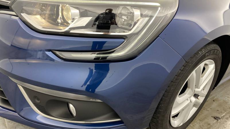 Vente en ligne Renault Megane 4 Mégane IV Berline Blue dCi 115 au prix de 18 900 €