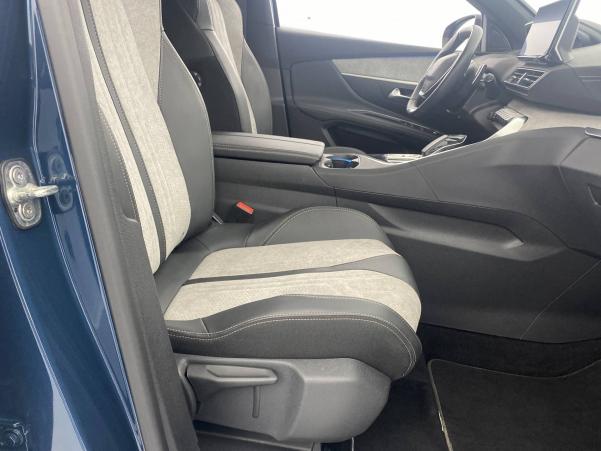 Vente en ligne Peugeot 3008  Hybrid 225 e-EAT8 au prix de 36 990 €