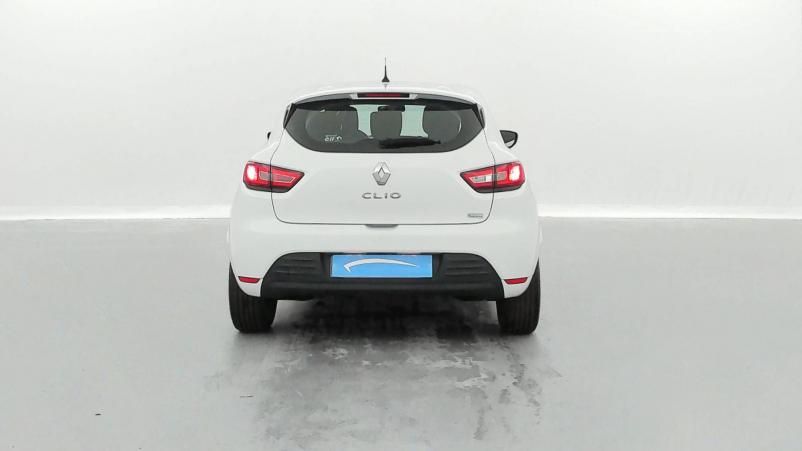 Vente en ligne Renault Clio 4 Clio dCi 75 Energy E6C au prix de 11 790 €