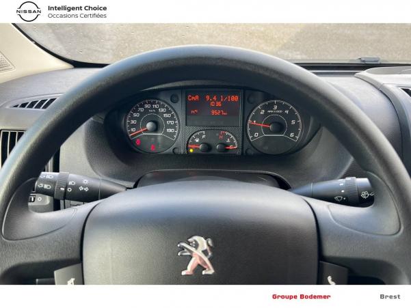 Vente en ligne Peugeot Boxer Fourgon BOXER TOLE 330 L2H2 BLUEHDI 140 S&S au prix de 28 490 €