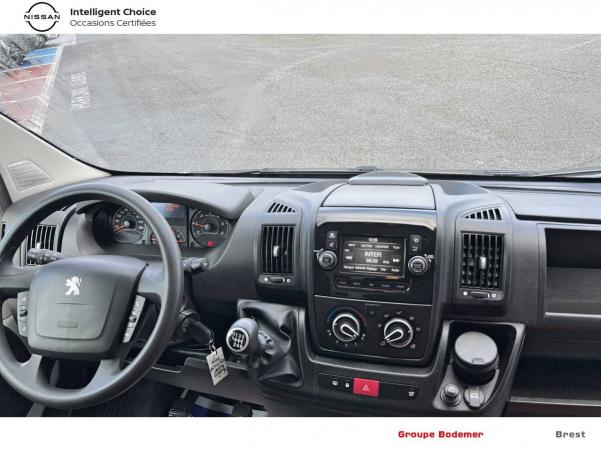 Vente en ligne Peugeot Boxer Fourgon BOXER TOLE 330 L2H2 BLUEHDI 140 S&S au prix de 28 490 €