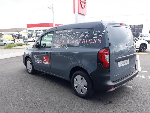 Vente en ligne Nissan Townstar Fourgon  EV 45KW + PACK CARGO au prix de 38 300 €