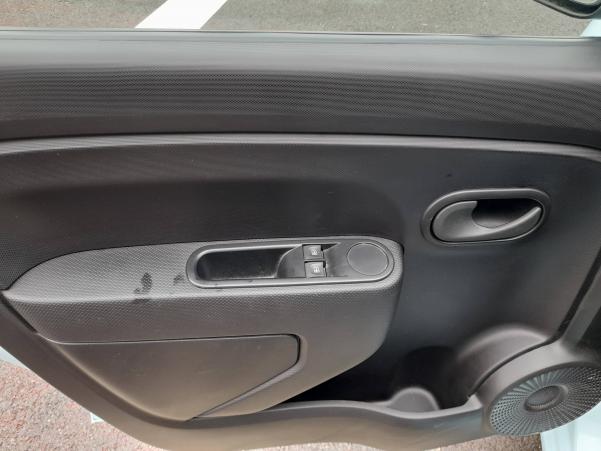 Vente en ligne Renault Twingo 3  SCe 65 - 20 au prix de 9 790 €
