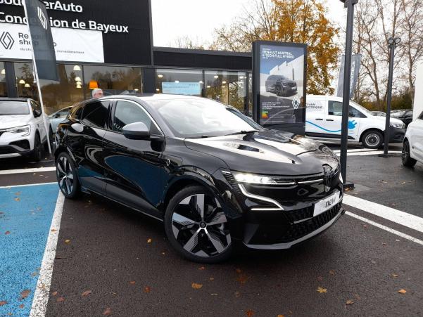 Vente en ligne Renault Megane E-Tech  EV60 220 ch super charge au prix de 37 590 €