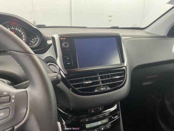 Vente en ligne Peugeot 2008  PureTech 82ch S&S BVM5 au prix de 13 990 €