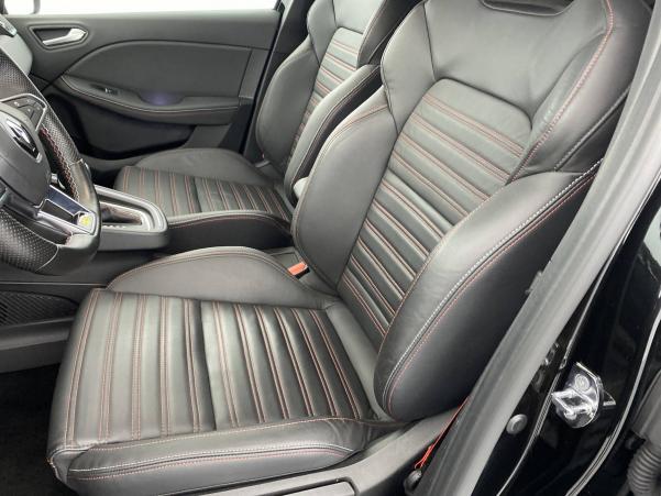 Vente en ligne Renault Clio 5 Clio E-Tech 140 au prix de 23 590 €
