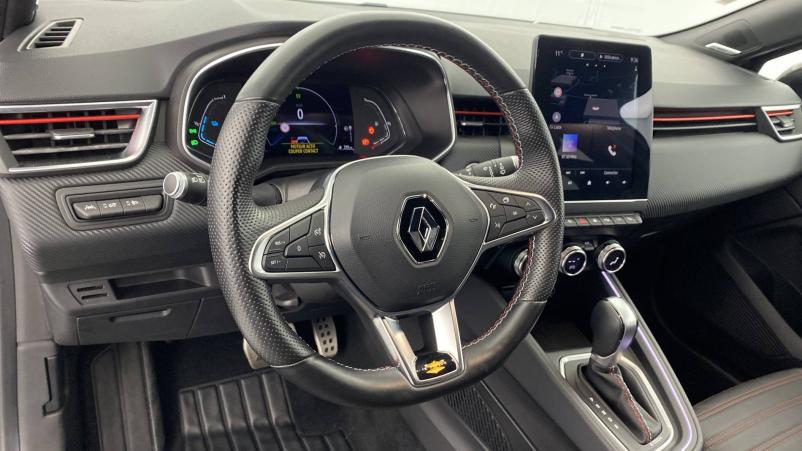 Vente en ligne Renault Clio 5 Clio E-Tech 140 au prix de 23 590 €