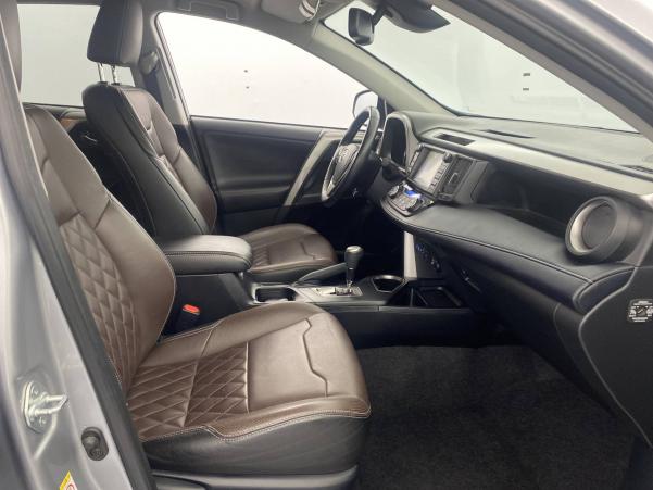 Vente en ligne Toyota RAV4 RAV4 Hybride Pro 2WD au prix de 25 990 €