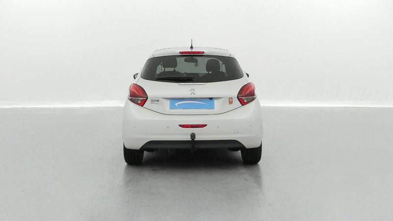 Vente en ligne Peugeot 208  1.2 PureTech 110ch S&S EAT6 au prix de 13 990 €