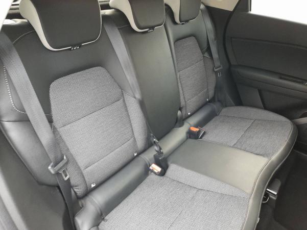 Vente en ligne Renault Captur  Blue dCi 115 EDC au prix de 18 990 €