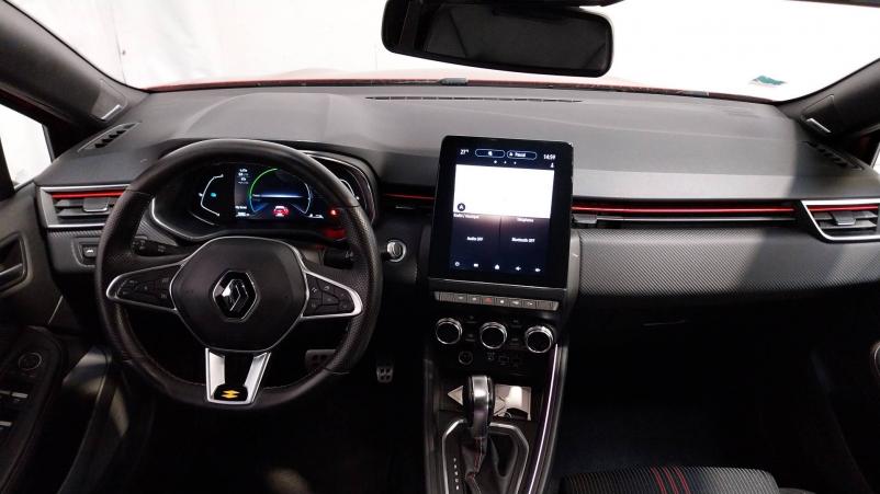 Vente en ligne Renault Clio 5 Clio E-Tech 140 au prix de 18 590 €