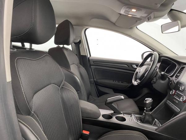 Vente en ligne Renault Megane 4 Mégane IV Berline TCe 140 FAP au prix de 14 990 €