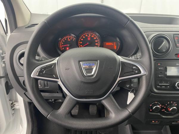 Vente en ligne Dacia Lodgy  Blue dCi 115 7 places au prix de 14 490 €