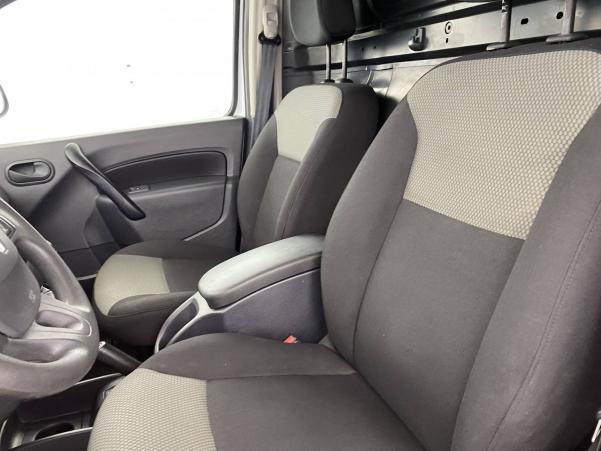Vente en ligne Renault Kangoo Express  1.5 DCI 90 E6 au prix de 11 990 €