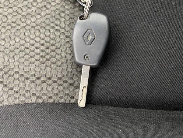 Vente en ligne Renault Kangoo Express  1.5 DCI 90 E6 au prix de 11 990 €