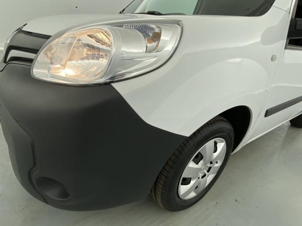 Vente en ligne Renault Kangoo Express  1.5 DCI 90 E6 au prix de 11 990 €