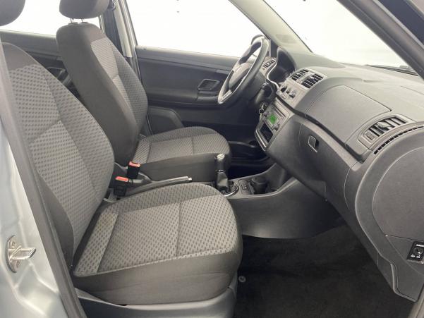 Vente en ligne Skoda Fabia  1.2 TSI 85 au prix de 9 900 €